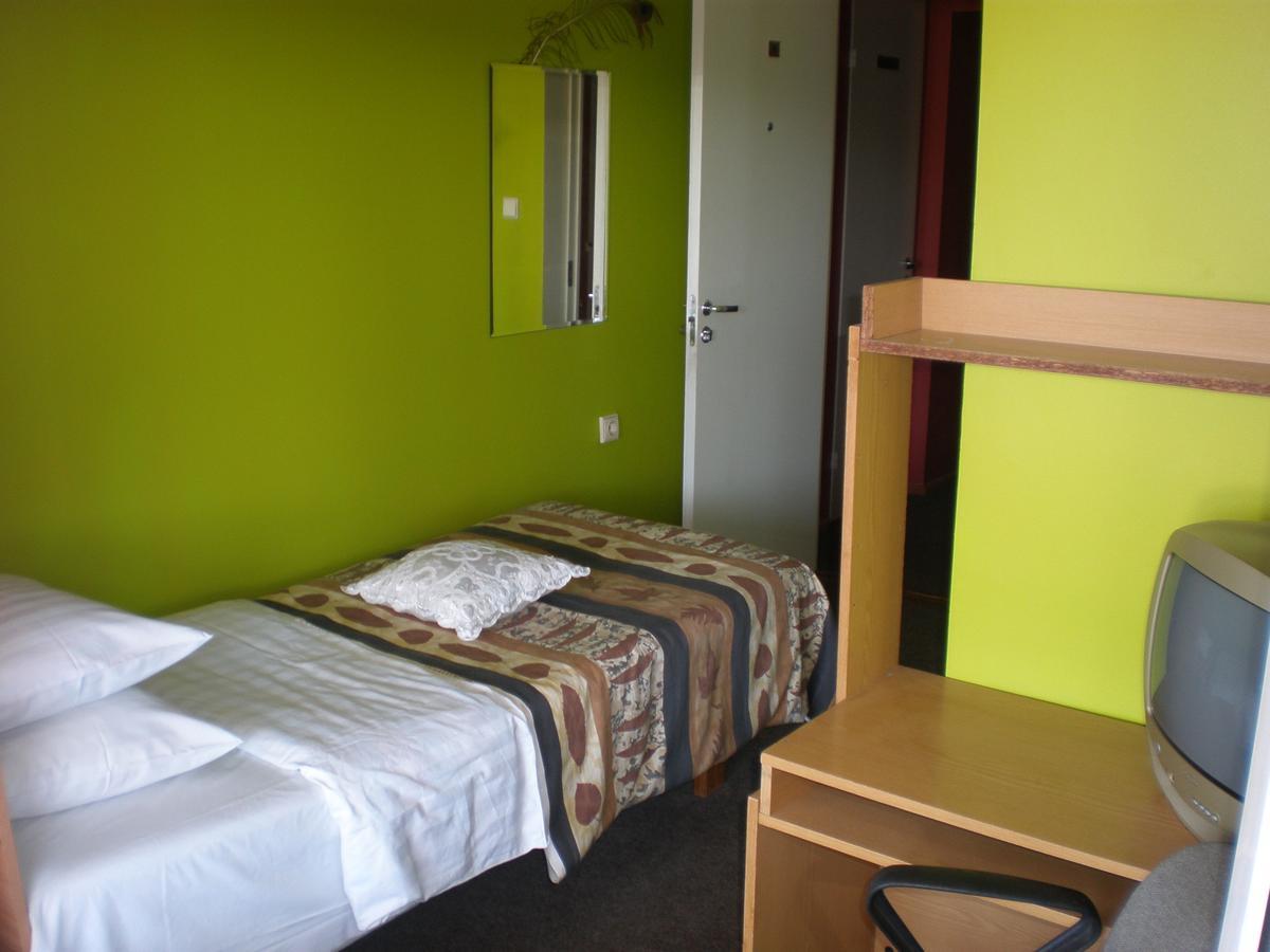 Hotel Getliin Saku Exterior photo